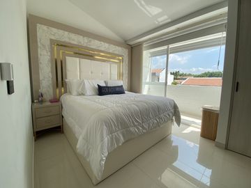 Exclusiva Casa Campestre Remodelada En Venta En Robles Del Castillo - Jamundi