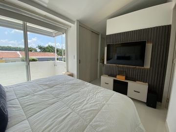 Exclusiva Casa Campestre Remodelada En Venta En Robles Del Castillo - Jamundi