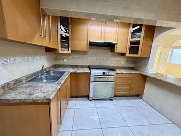 Casa en  venta Bosques de la Victoria