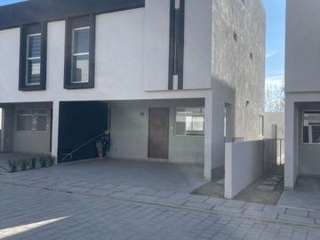 Casa Nueva en venta en San Andrés Cholula , Puebla.