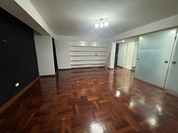 Alquiler de departamento de 1 dormitorio más estudio en San Isidro