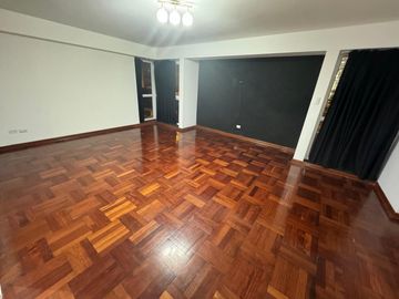 Alquiler de departamento de 1 dormitorio más estudio en San Isidro