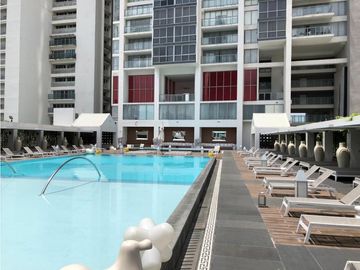 Hermoso Yoo modelo J tipo Loft en Ave. Balboa