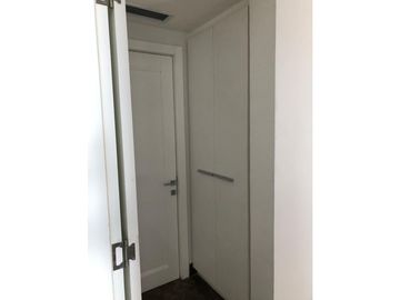 Hermoso Yoo modelo J tipo Loft en Ave. Balboa