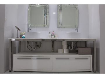 Hermoso Yoo modelo J tipo Loft en Ave. Balboa