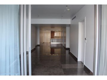 Hermoso Yoo modelo J tipo Loft en Ave. Balboa