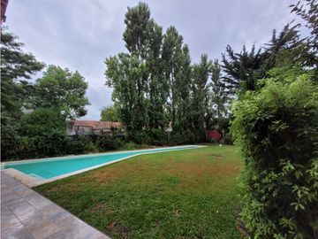 Chalet en Venta en Pinos de Anocherena