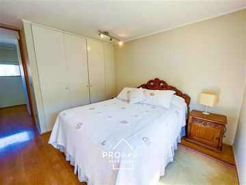 Casa en Venta en Onofre Jarpa y Carlos Vildosola /En Condominio excelente estado