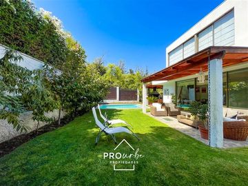 Casa en Venta en Onofre Jarpa y Carlos Vildosola /En Condominio excelente estado