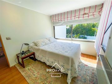 Casa en Venta en Onofre Jarpa y Carlos Vildosola /En Condominio excelente estado