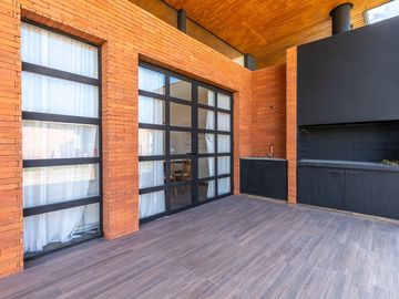 CASA EN VENTA CITY BELL EL QUIMILAR 3 DORMITORIOS