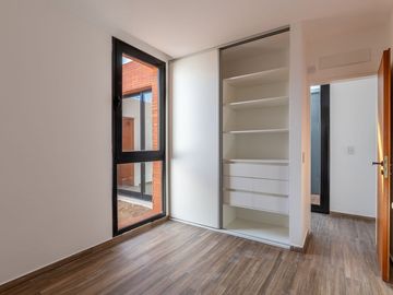 CASA EN VENTA CITY BELL EL QUIMILAR 3 DORMITORIOS