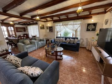 CASA DE VENTA ALANGASÍ (SECTOR SAN GABRIEL)