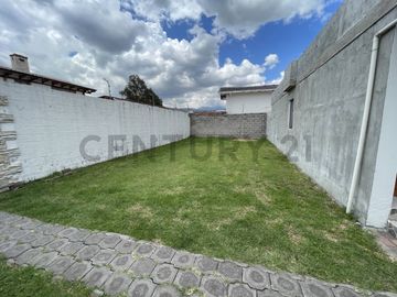 CASA DE VENTA ALANGASÍ (SECTOR SAN GABRIEL)