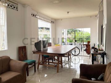 Venta de casa rentera en Colinas de Alborada, Norte de Guayaquil