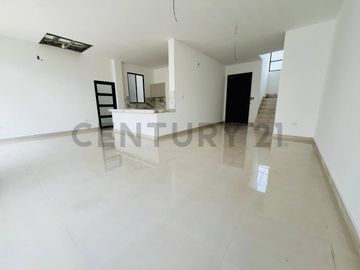 Venta de casa en la Vía Salitre, La Aurora