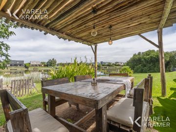 Casa en Venta en Barrio cerrado San Benito, Villanueva Tigre
