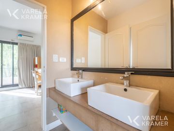 Casa en Venta en Barrio cerrado San Benito, Villanueva Tigre