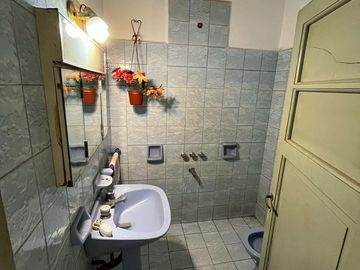 Casa a 100 mts de Av. Sabattini, 406m2 de terreno!!!
