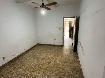 Casa a 100 mts de Av. Sabattini, 406m2 de terreno!!!