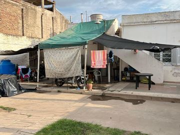 Casa a 100 mts de Av. Sabattini, 406m2 de terreno!!!