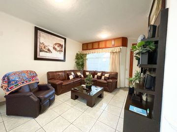 CASA CON EXCELENTES ESPACIOS EN EL FORTÍN.