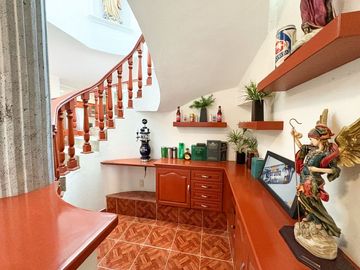 CASA CON EXCELENTES ESPACIOS EN EL FORTÍN.