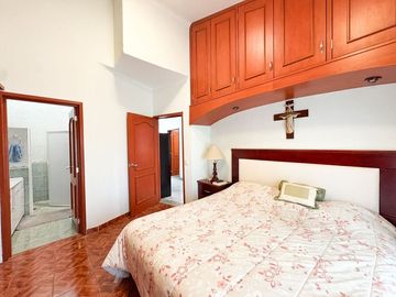 CASA CON EXCELENTES ESPACIOS EN EL FORTÍN.