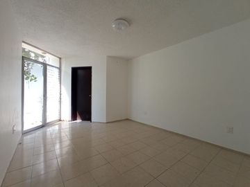 CASA PARA REMODELAR EN LADRON DE GUEVARA