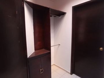 CASA PARA REMODELAR EN LADRON DE GUEVARA