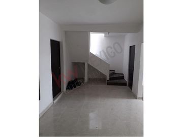 Se vende casa en la col. Paseo del Bosque a 5 calles del libramiento sur