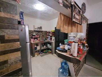 Se vende casa en la col. Paseo del Bosque a 5 calles del libramiento sur