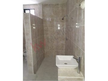 Se vende casa en la col. Paseo del Bosque a 5 calles del libramiento sur