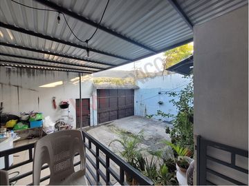 Se vende casa en la col. Paseo del Bosque a 5 calles del libramiento sur