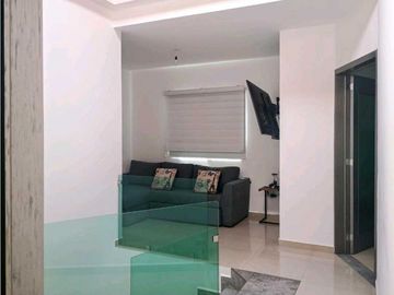 CASA EN VENTA EN LOMAS DE JIUTEPEC