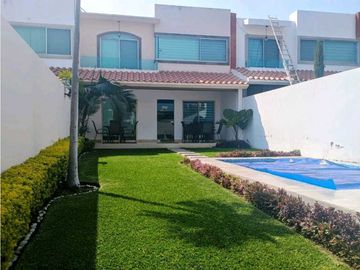 CASA EN VENTA EN LOMAS DE JIUTEPEC
