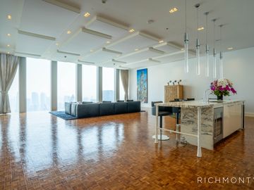 Exclusive 3+1 Bedroom Luxury Condo at The Ritz-Carlton