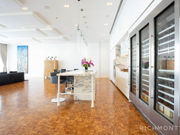 Exclusive 3+1 Bedroom Luxury Condo at The Ritz-Carlton