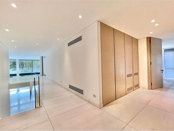 EXCLUSIVO DÚPLEX CON JARDÍN, PISCINA EN SAN DAMIÁN