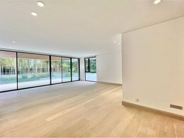 EXCLUSIVO DÚPLEX CON JARDÍN, PISCINA EN SAN DAMIÁN