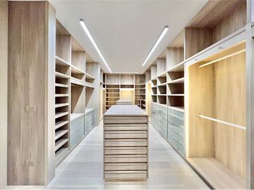 EXCLUSIVO DÚPLEX CON JARDÍN, PISCINA EN SAN DAMIÁN
