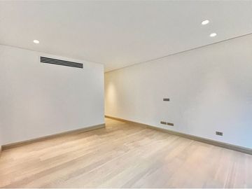 EXCLUSIVO DÚPLEX CON JARDÍN, PISCINA EN SAN DAMIÁN