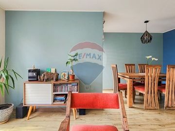 OPORTUNIDAD!! CASA FAMILIAR, Gran Patio! 4D/3B
