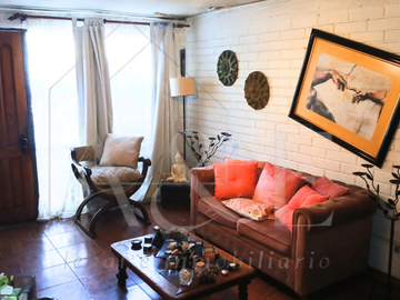 Casa en Venta en Entre Delia Oriente con Diego Portales