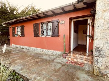Gran casa a tres cuadras del centro de El Tabo