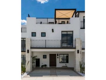 Casa en venta, en Juriquilla. Gran Reserva