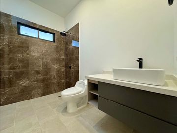 Casa campestre de diseño arquitectónico vanguardista