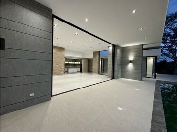 Casa campestre de diseño arquitectónico vanguardista