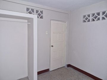 Venta casa Rentera Cdla. Abel Gilbert. 2 depart  y 1 suite (LC)