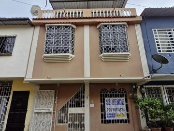 Venta casa Rentera Cdla. Abel Gilbert. 2 depart  y 1 suite (LC)